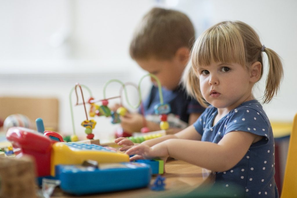 Setting Up a Montessori Classroom in USA: Materials, Furniture & Regulations You Need to Know 1 Montessori Education